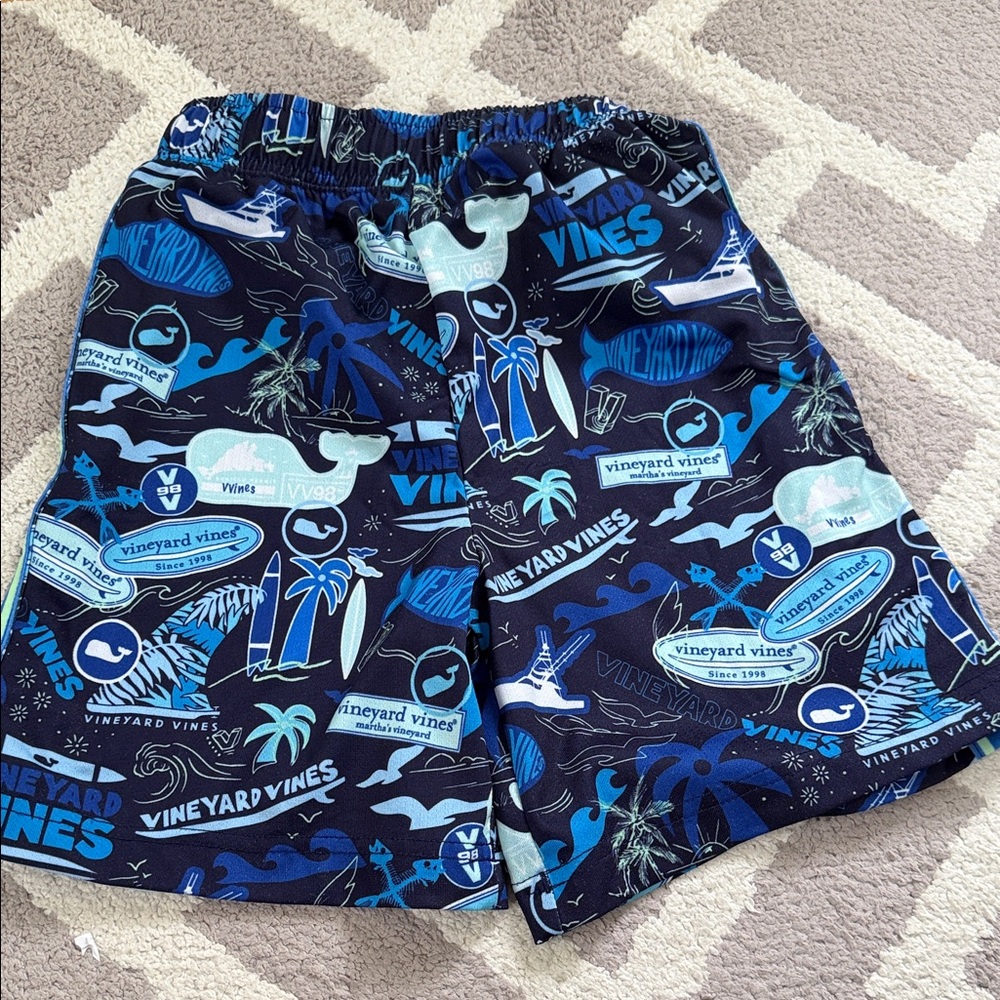 Vineyard Vines Blue and Teal Graphic Short